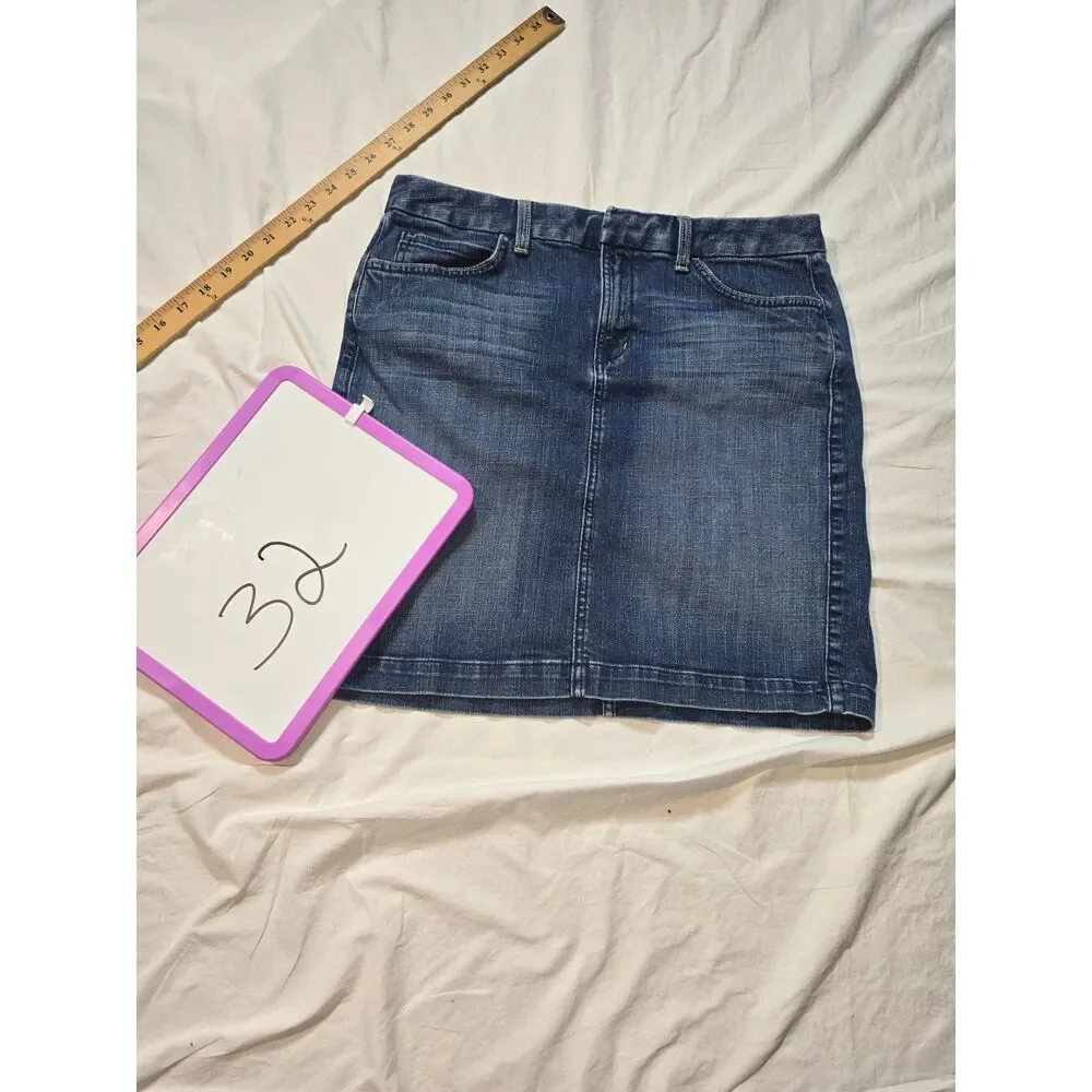 Banana Republic Size 10 Women's Denim Skirt Fall '09 - 32